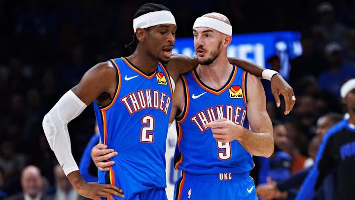 亚历山大：卡鲁索是队中唯一的冠军成员，他发言时大家都认真倾听