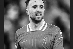 奥尔莫社媒晒照悼念若塔：❤️