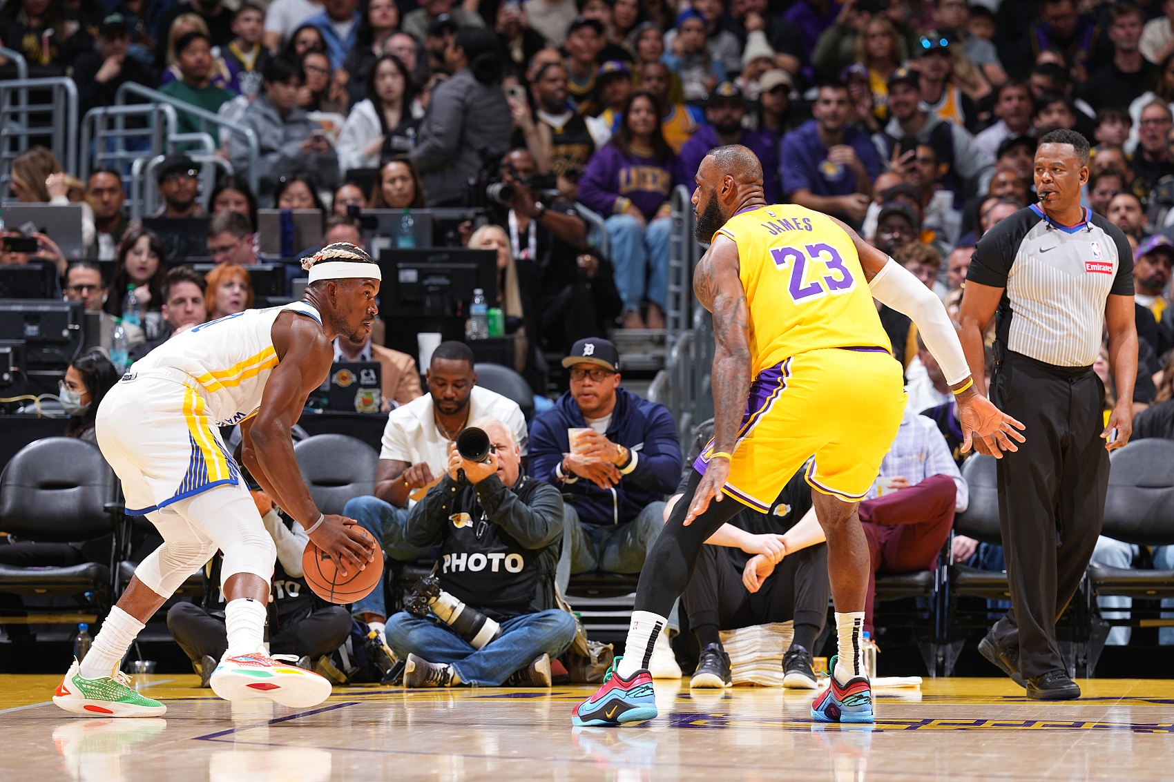 开云官网-体面人！字母哥提前表态预计缺席全明星 将机会让给其他人