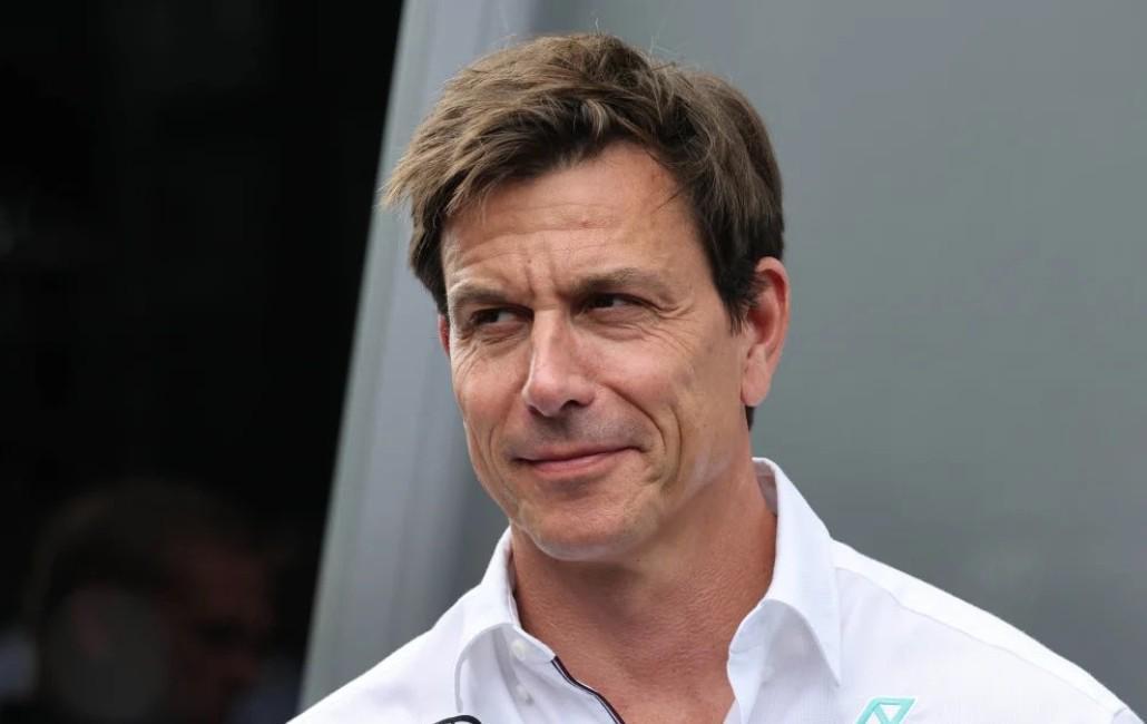 开云下载-名记：红牛因无法复刻梅奔引擎选择泄密，将和其他车队站在一块